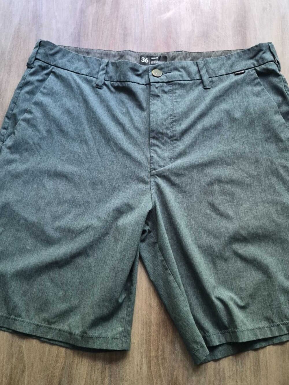 Hurley Mens Golf Shorts Slate Grey  Khaki Lightweight Size 36 Active Performance